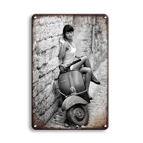 ブリキ看板 ベスパ ガール モノクロ バイク レトロ インテリア