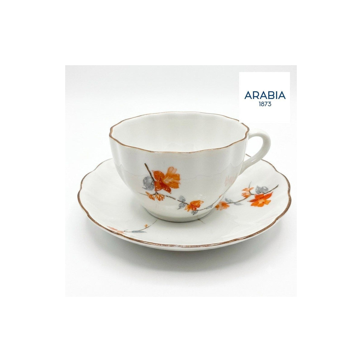 ARABIA SUOMI FINLANDIA ヴィンテージ カップ&ソーサー オレンジ花柄 金彩 スカラップ縁 フィンランド