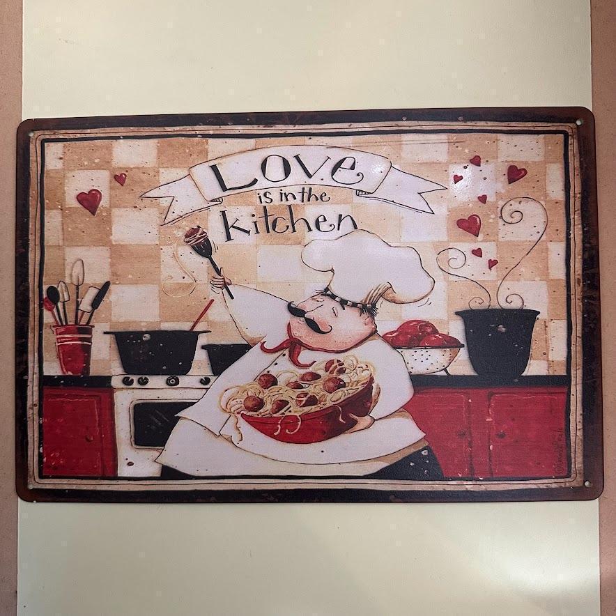 レトロ ブリキ看板 Love is in the Kitchen 30×20cm